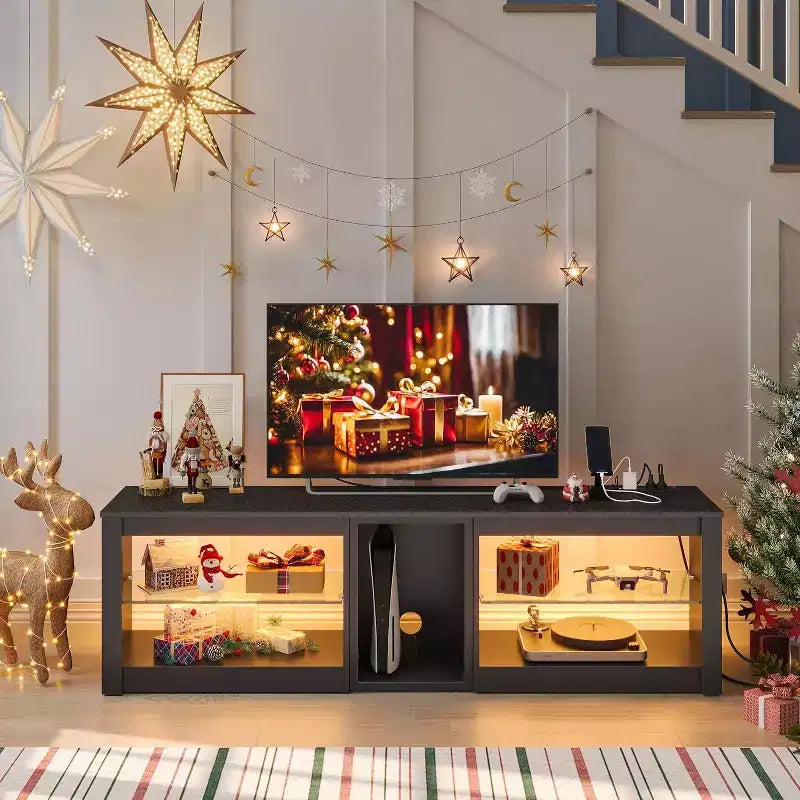 Meuble TV à LED de 63 pouces avec station de recharge et étagères en verre
