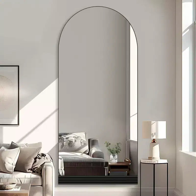 Miroir mural arqué pleine longueur avec cadre en bois, 31 in. W x 71 in. H, base en bois rayée marron