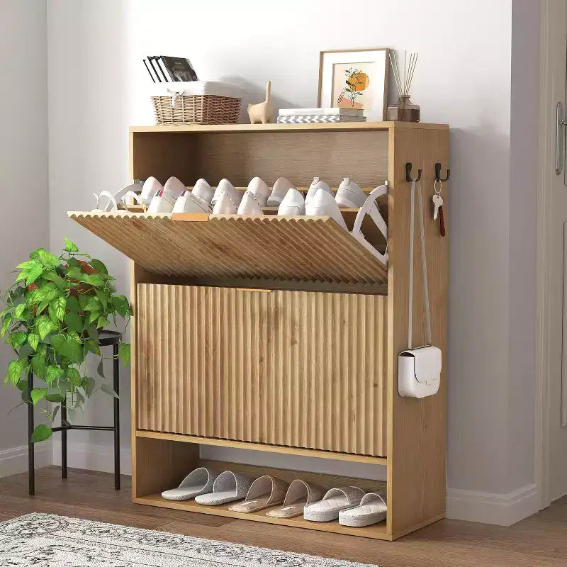 Schmaler geriffelter Schuhschrank mit Klappschubladen und Seitenhaken, platzsparender Organizer für Eingangsbereich, Flur oder Wohnung, Eichenoptik
