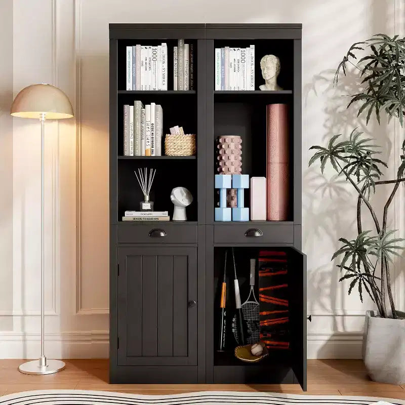 71 Zoll hohes schmales Bücherregal mit Tür, offenes Bücherregal mit 3 Ablagen, ausziehbarer Schublade und verstellbarem Einlegeboden, eintüriger Schrank für das Homeoffice
